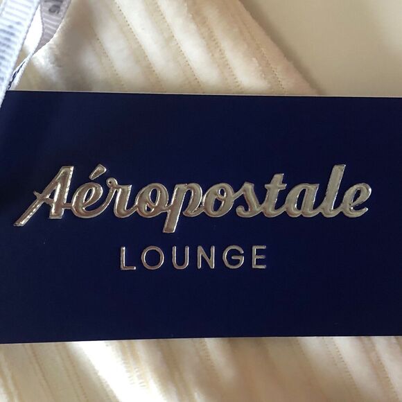 Aeropostale Lounge Women’s Mock Neck 1/4 Zip Crop Pullover Ivory Size Medium NWT - Picture 10 of 13